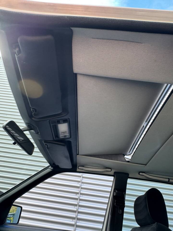 Bild 8/41 von Mercedes-Benz 190 E 2.0 (1992)