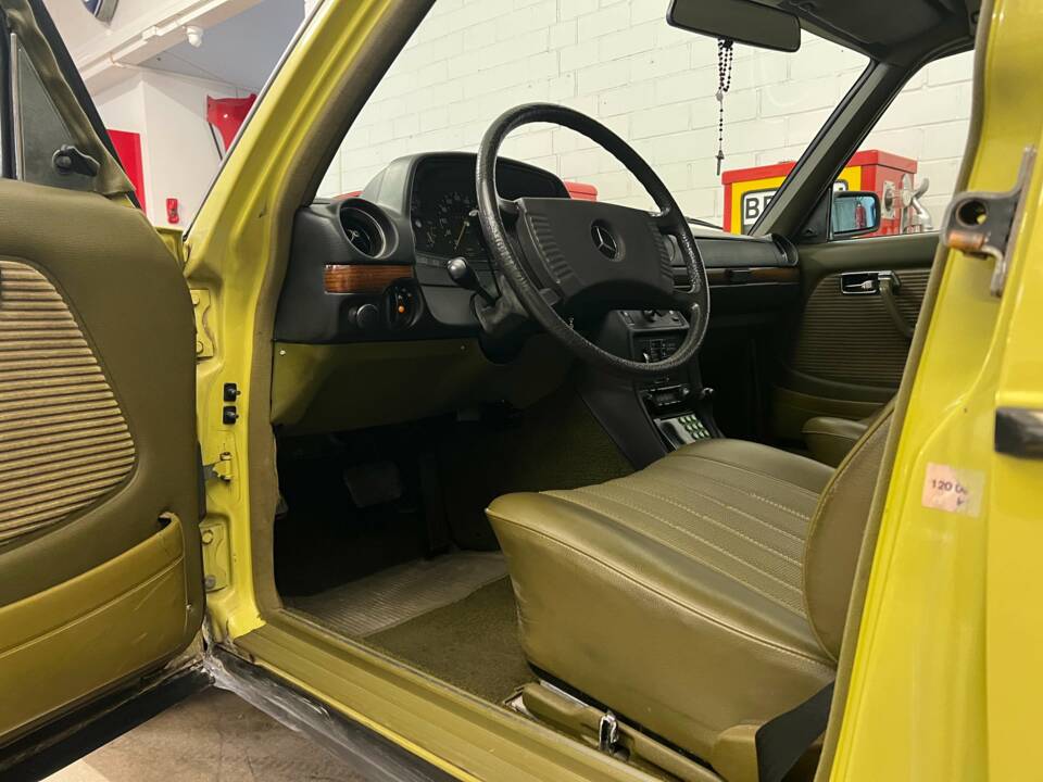 Afbeelding 6/19 van Mercedes-Benz 280 E (1979)