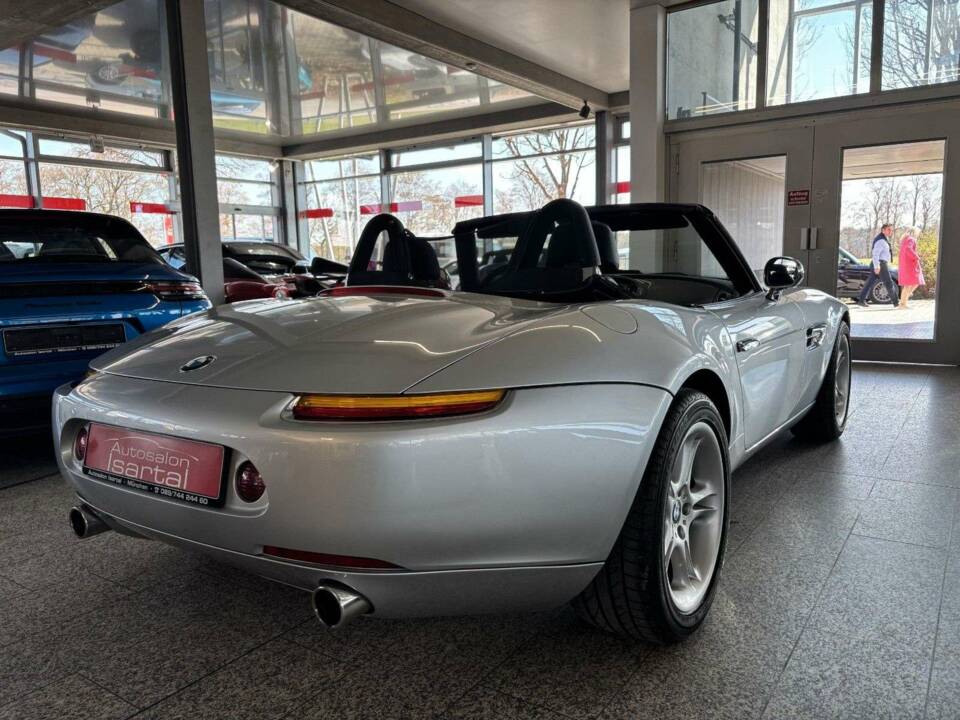 Bild 27/34 von BMW Z8 (2000)