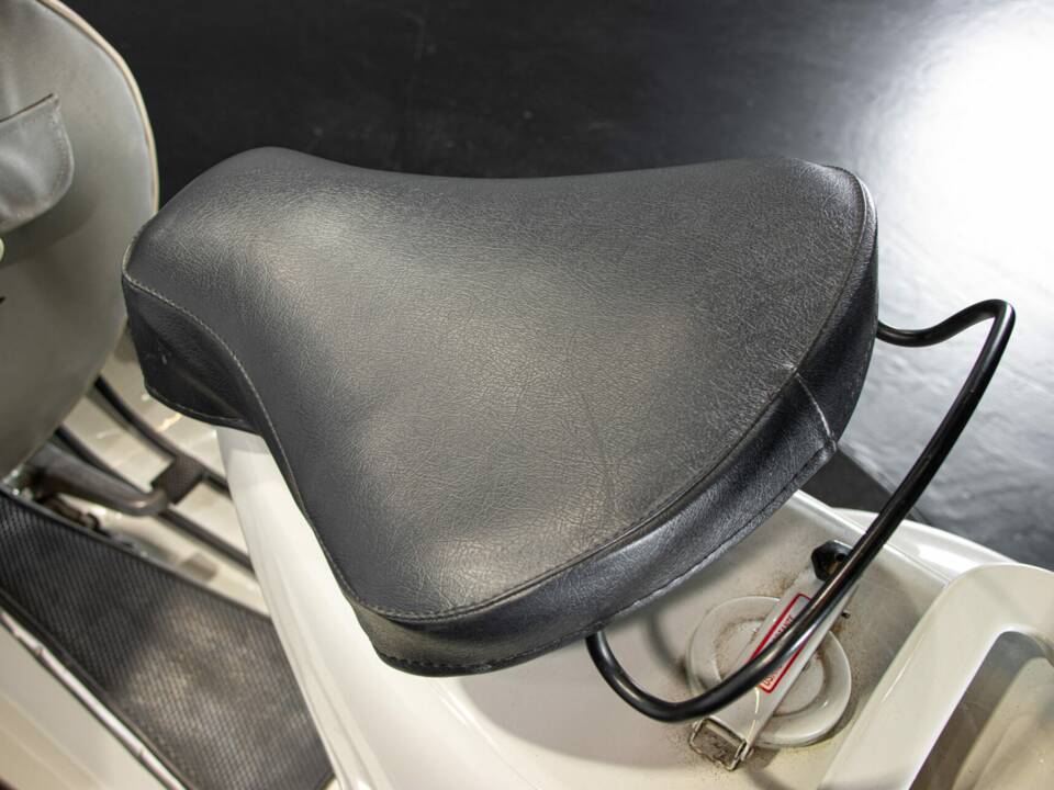 Immagine 48/50 di Piaggio Vespa 125 (1959)