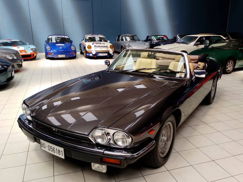 Image 6/70 of Jaguar XJ-S Convertible (1988)