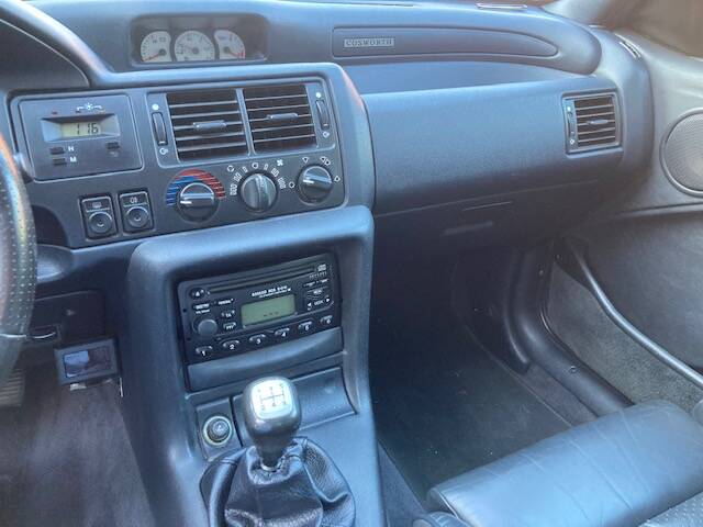 Image 13/21 de Ford Escort RS Cosworth (1993)