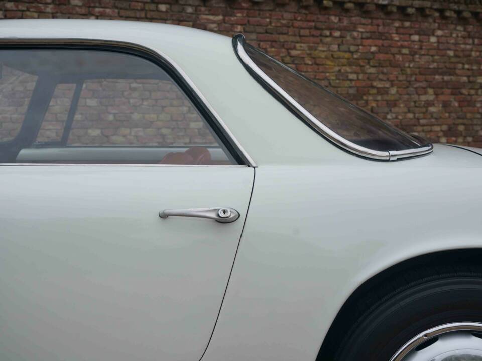 Image 35/50 of Lancia Flaminia GT 2.5 3C Touring (1964)