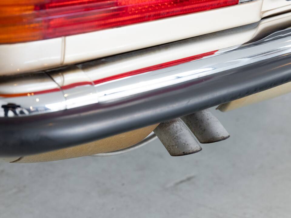 Afbeelding 28/32 van Mercedes-Benz 300 SL (1986)