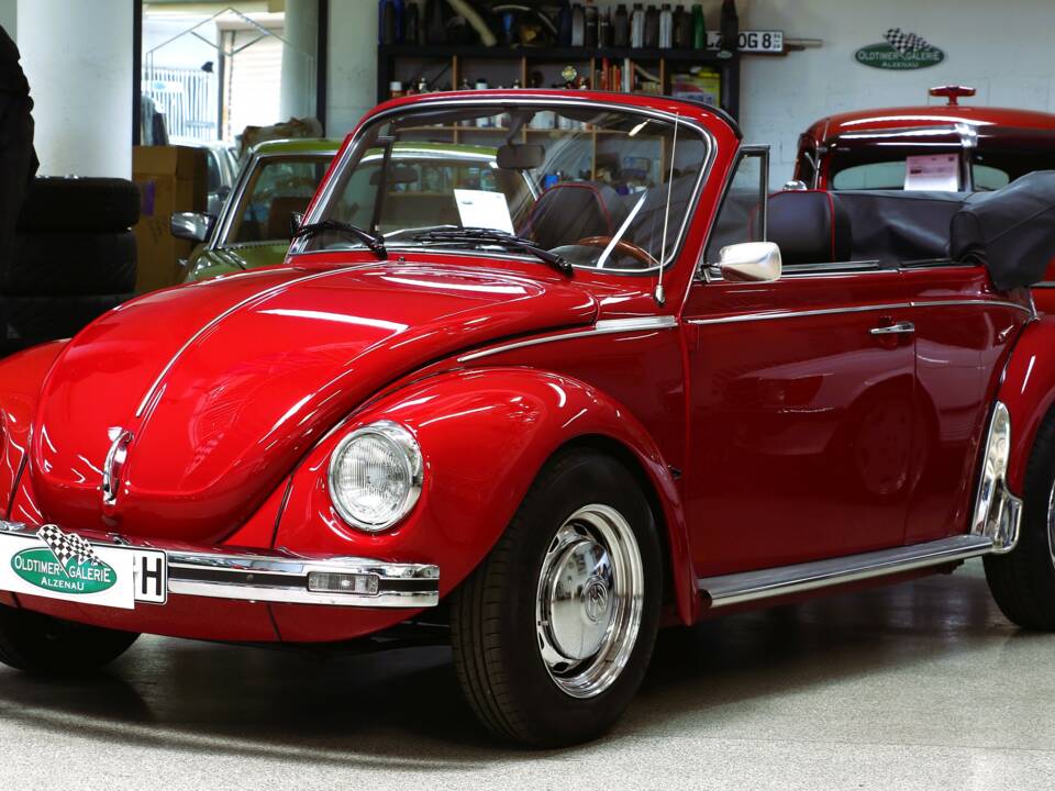 Immagine 1/34 di Volkswagen Beetle 1303 LS (1978)