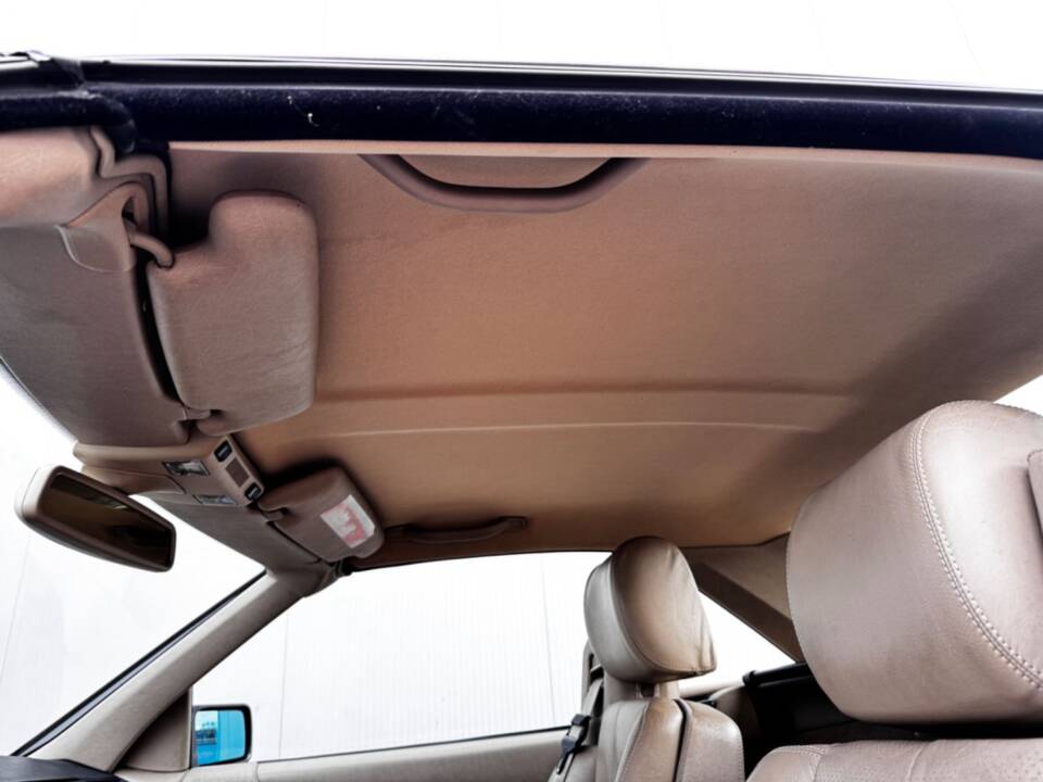 Bild 27/31 von Mercedes-Benz SL 320 (1994)
