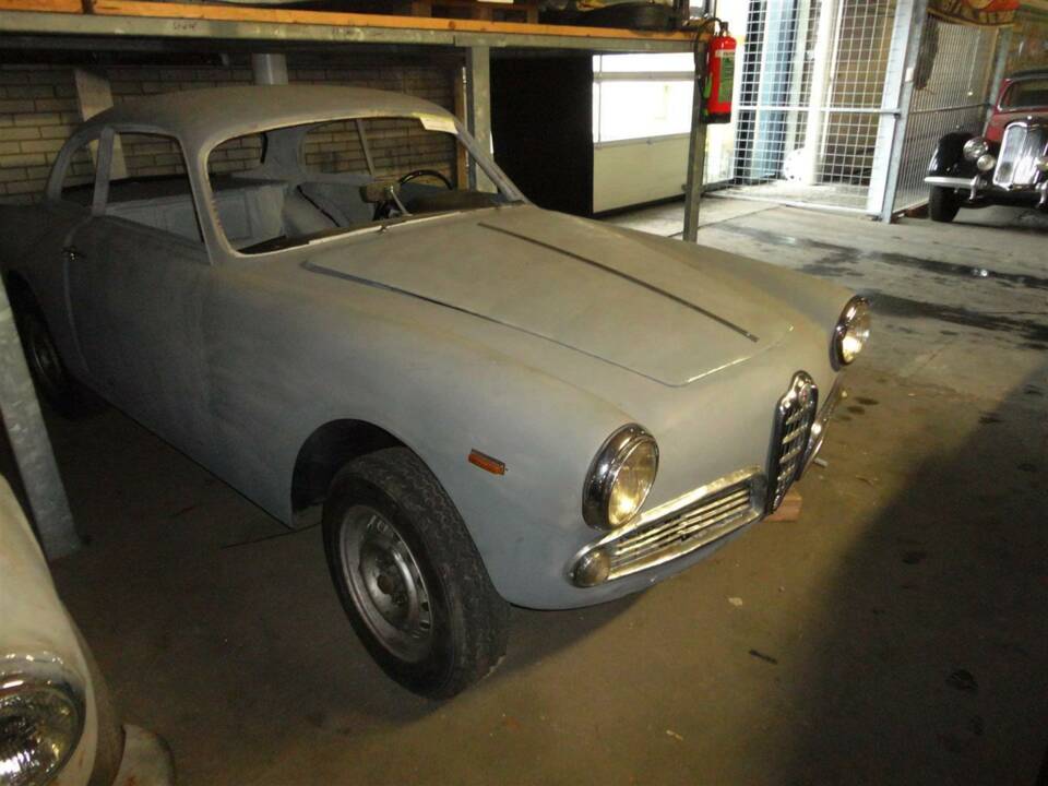 Bild 35/43 von Alfa Romeo Giulietta Sprint 1300 (1964)