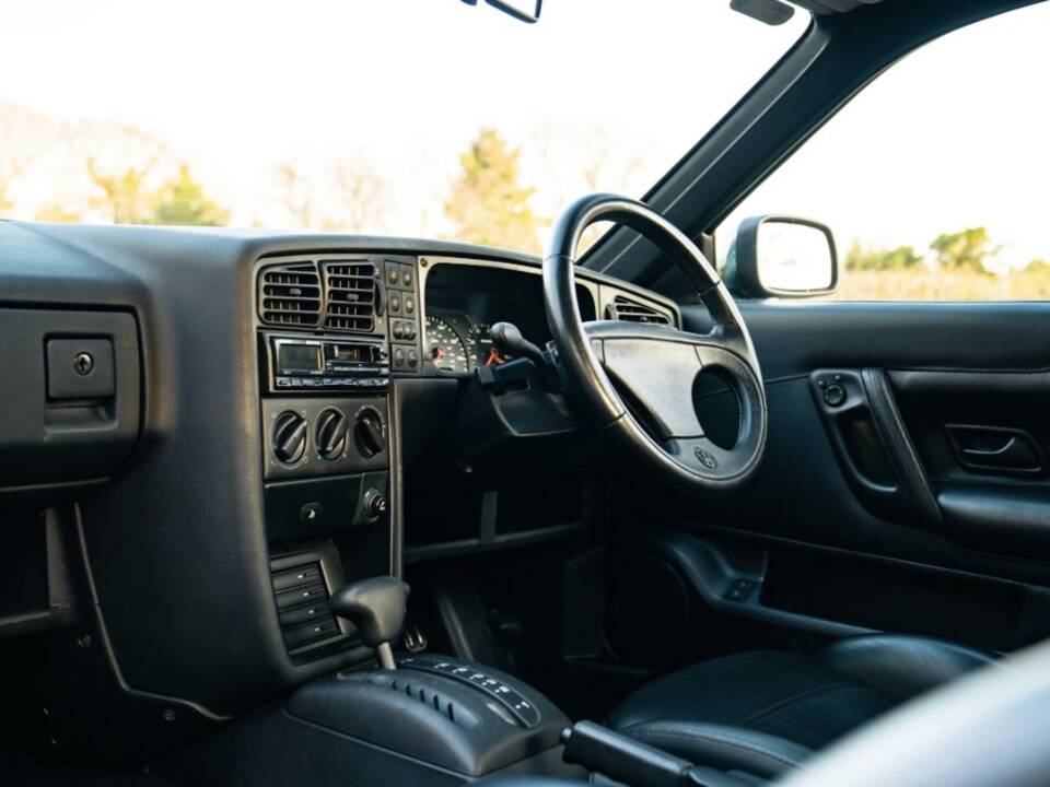 Image 25/43 of Volkswagen Corrado VR6 2.8 (1993)