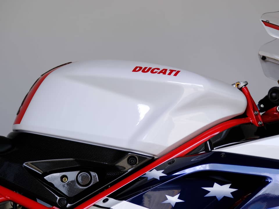 Image 6/98 of Ducati 1098 R (2010)