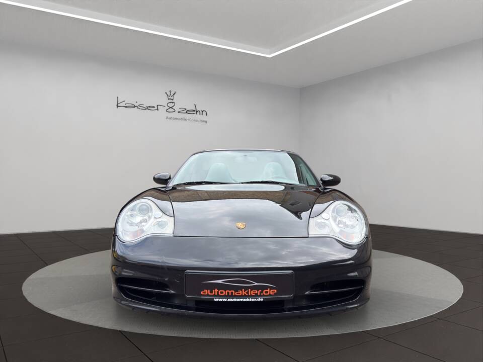 Image 4/23 de Porsche 911 Carrera (2002)