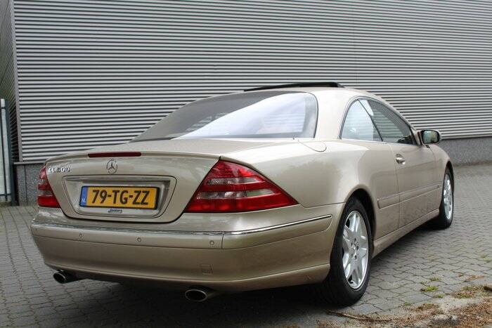 Afbeelding 2/7 van Mercedes-Benz CL 500 (2000)