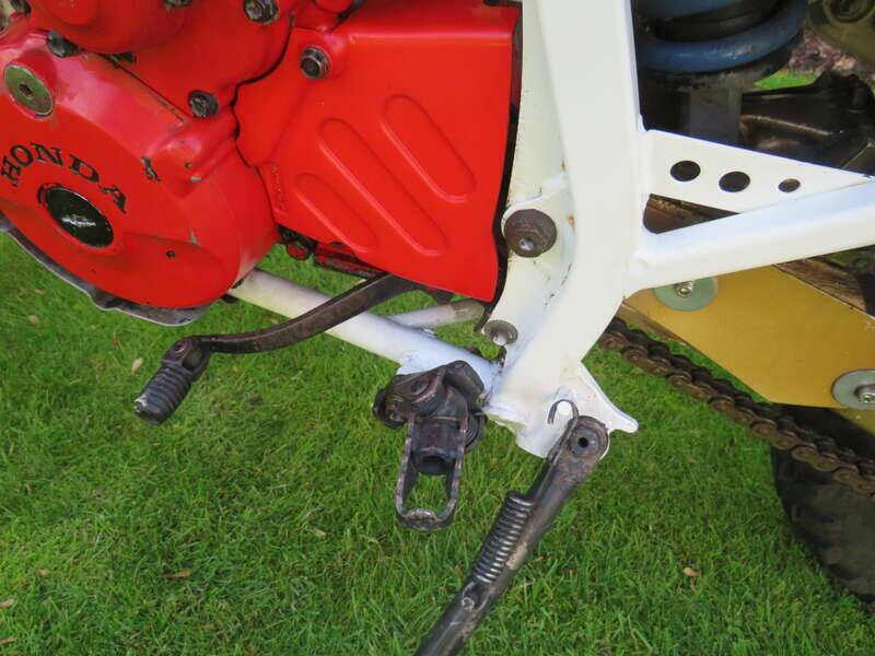 Bild 28/47 von Honda DUMMY (1985)