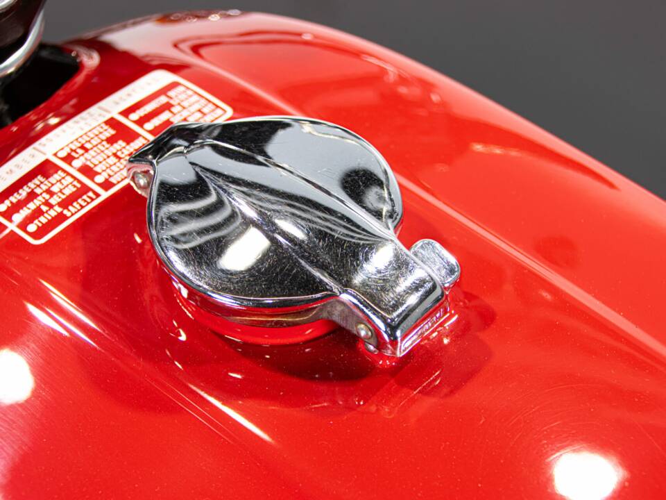 Afbeelding 46/50 van Honda CB 400 Four (1975)