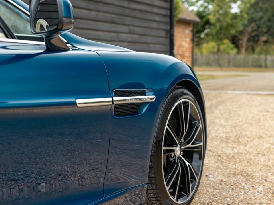 Image 20/50 de Aston Martin Vanquish Volante (2014)