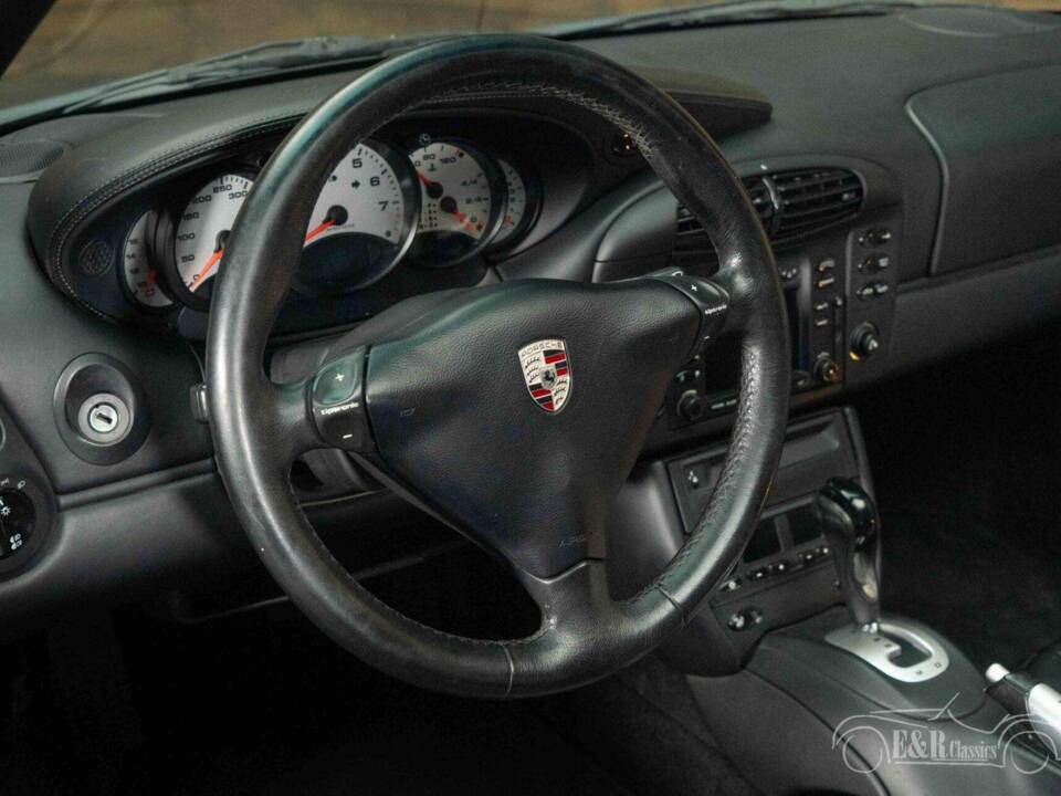 Bild 10/19 von Porsche 911 Carrera 4 (2001)