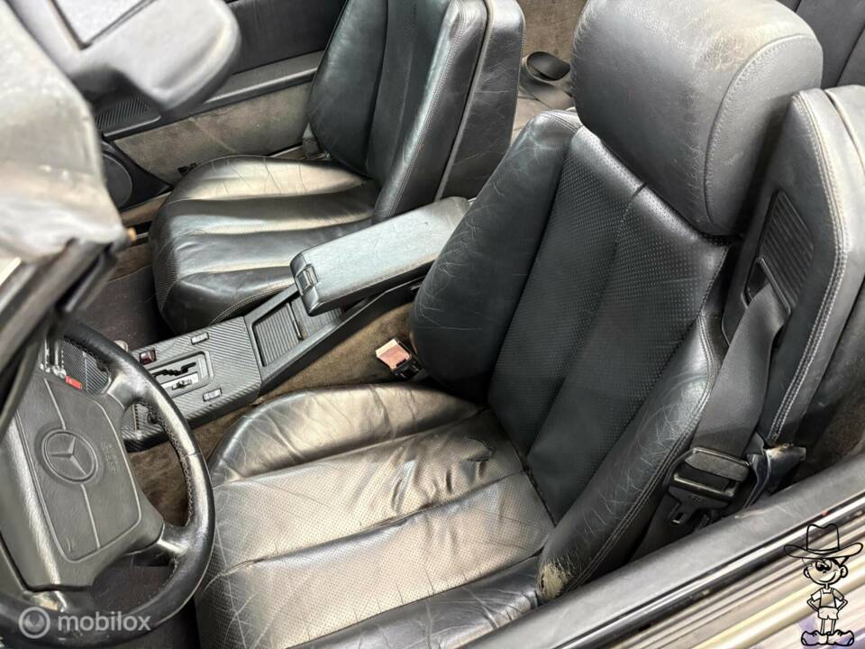 Image 10/40 of Mercedes-Benz 300 SL-24 (1990)