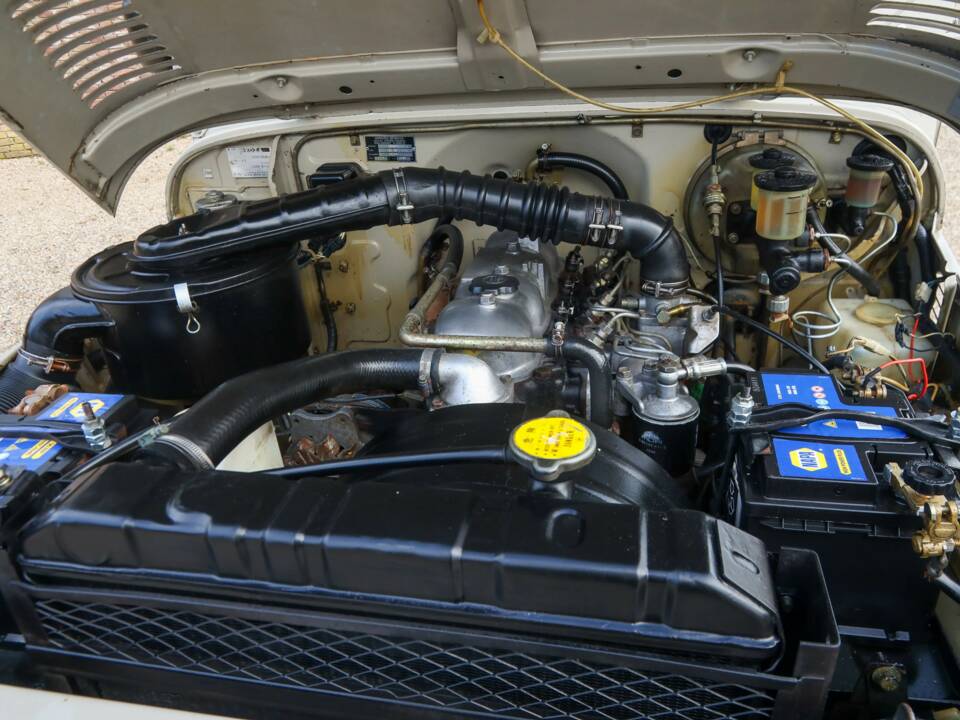 Image 13/50 of Toyota Land Cruiser BJ 40 (1980)