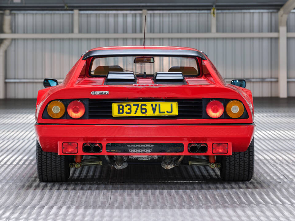 Imagen 5/44 de Ferrari 512 BBi (1984)