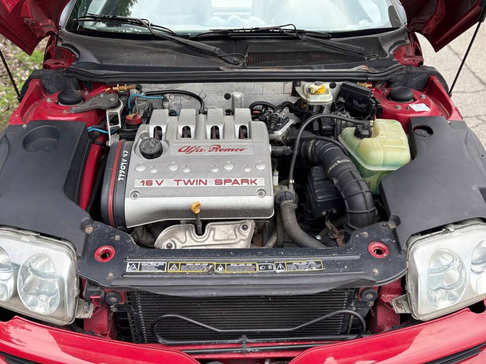 Image 7/26 of Alfa Romeo GTV 1.8 Twin Spark (1999)