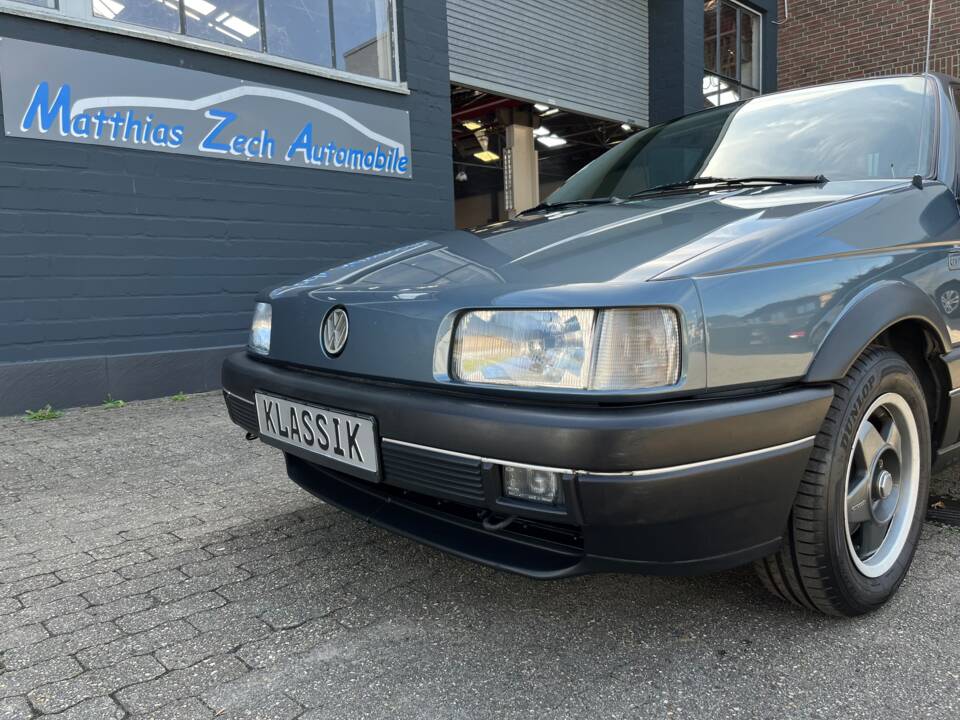 Image 30/33 of Volkswagen Passat 1.8 (1989)