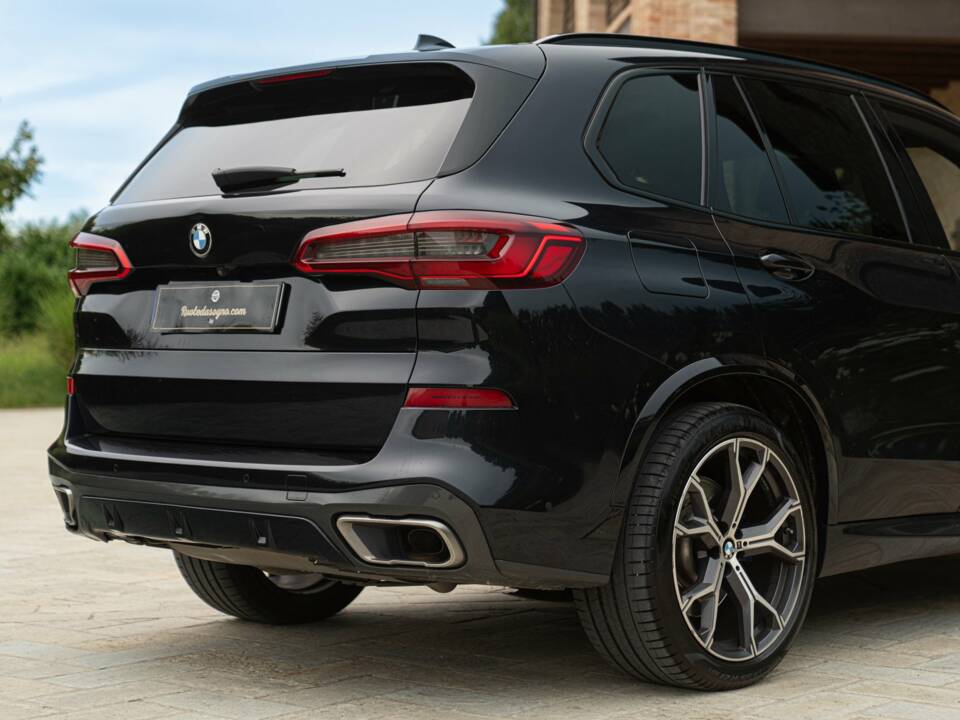 Bild 12/50 von BMW X5 M50d (2019)