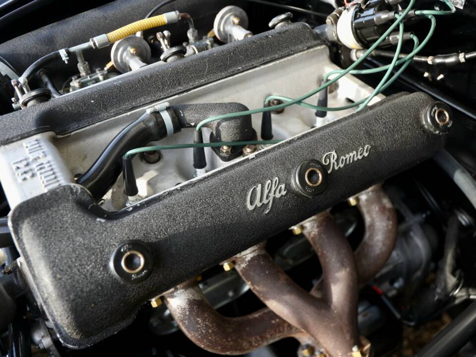 Bild 4/50 von Alfa Romeo 2000 Spider (1961)