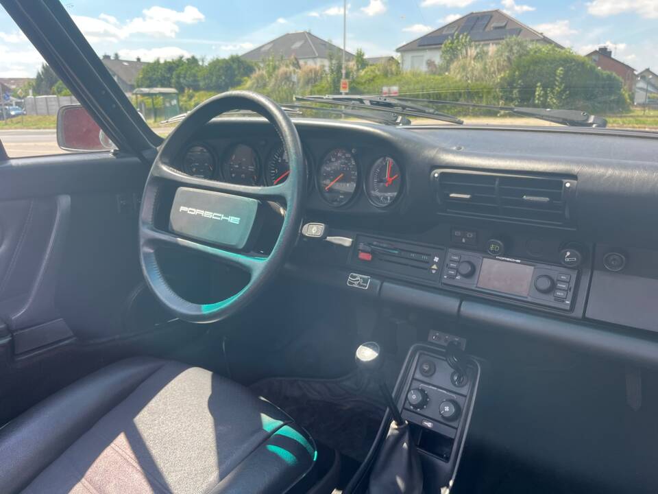 Immagine 11/18 di Porsche 911 Carrera 3.2 (1986)