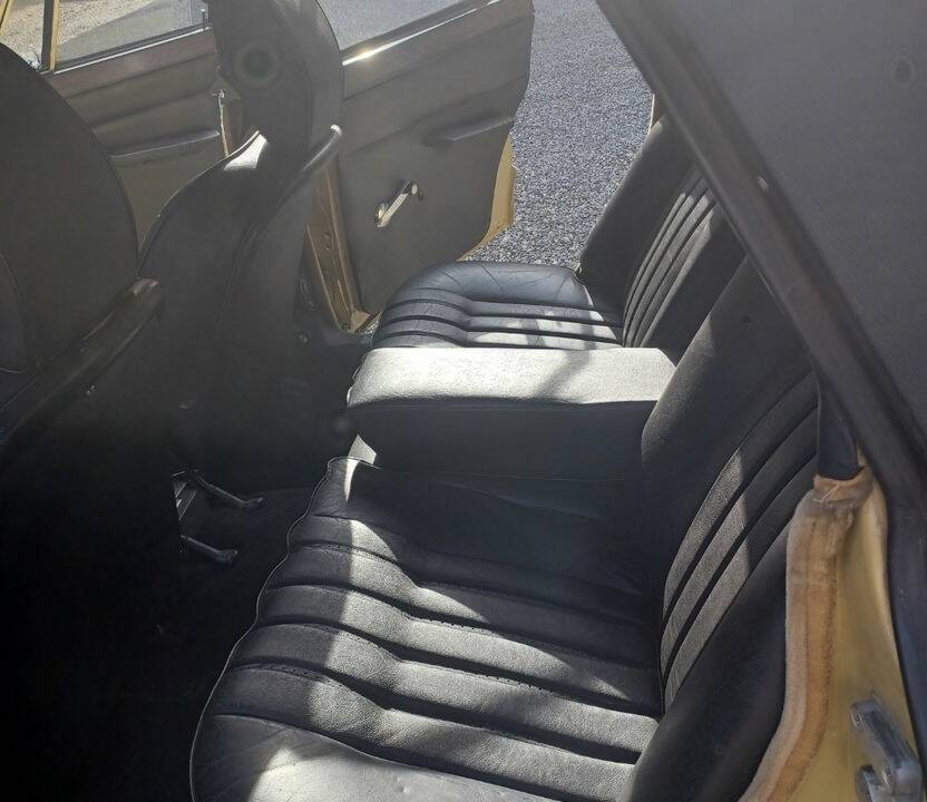 Bild 8/8 von Rover 3500 (1972)