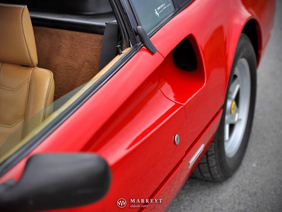 Bild 16/55 von Ferrari 308 GTBi (1981)