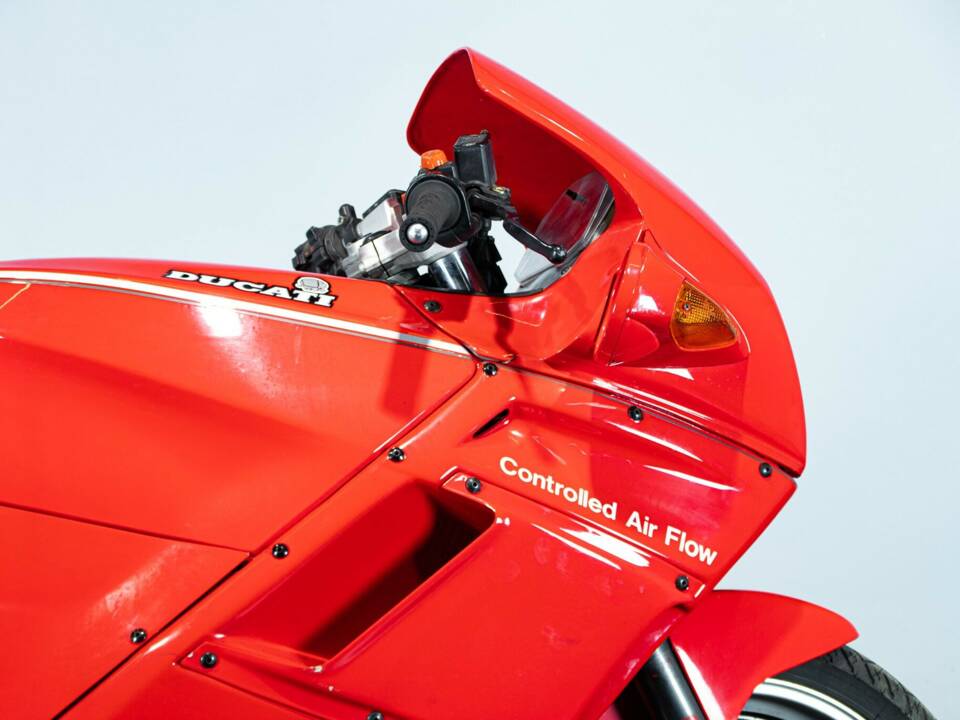 Bild 30/50 von Ducati 750 Paso (1987)