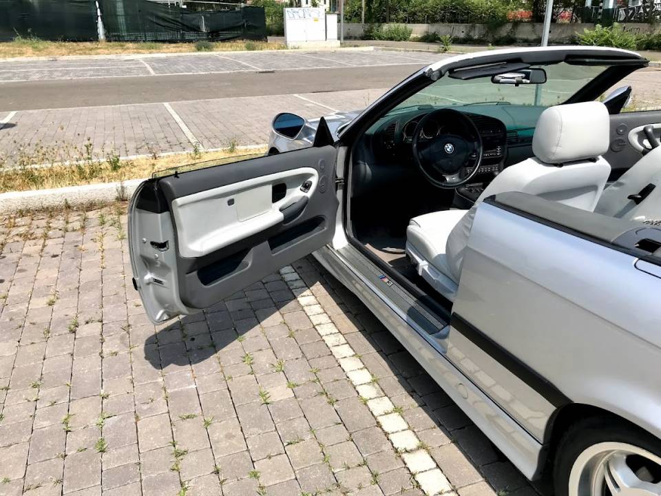 Image 25/41 of BMW M3 (1999)