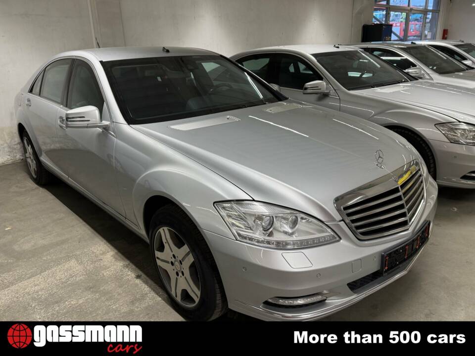 Immagine 11/15 di Mercedes-Benz S 450 CDI Guard LWB (2010)