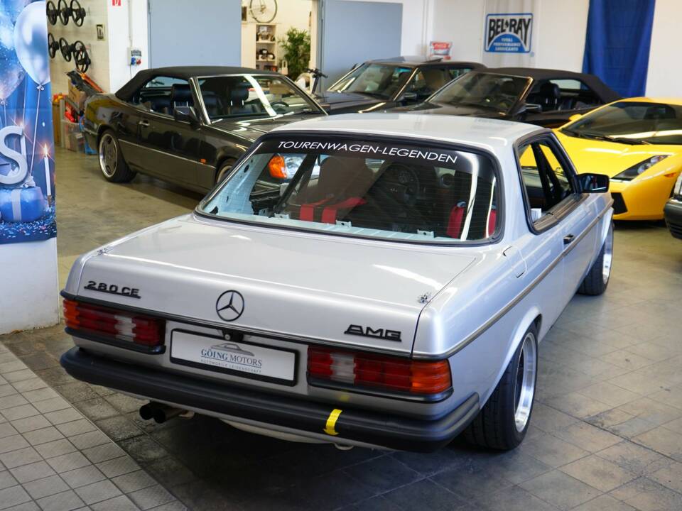 Immagine 16/40 di Mercedes-Benz 280 CE (1980)