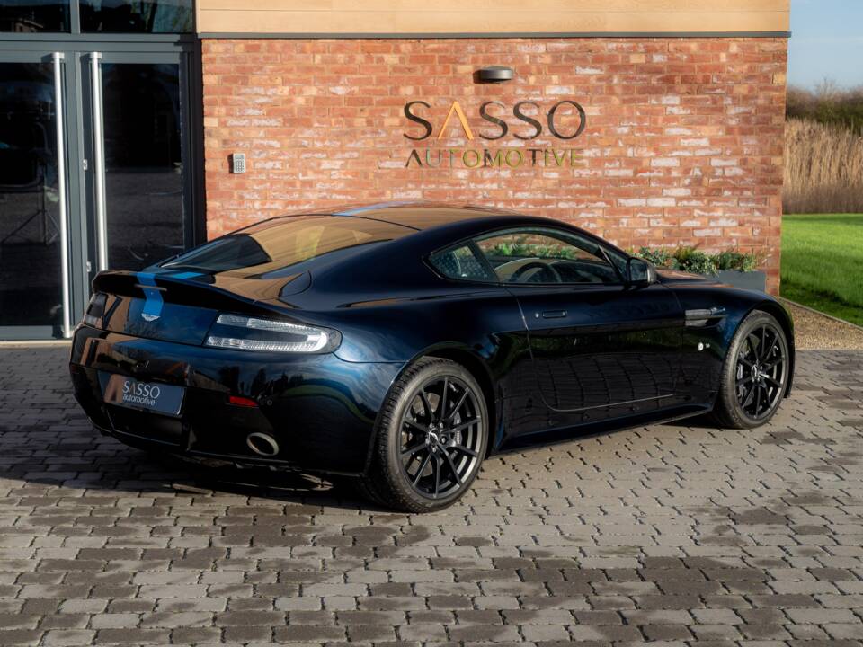 Bild 33/77 von Aston Martin V12 Vantage AMR (2018)