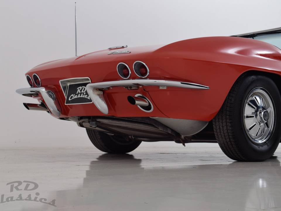 Image 15/44 of Chevrolet Corvette Sting Ray Convertible (1964)