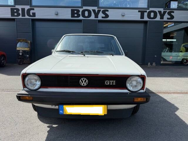 Image 3/22 of Volkswagen Golf Mk I GTI 1.8 (1983)