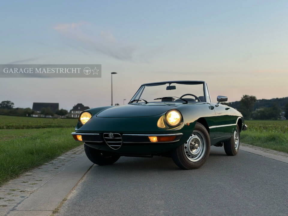 Bild 3/60 von Alfa Romeo Spider 1300 (1976)