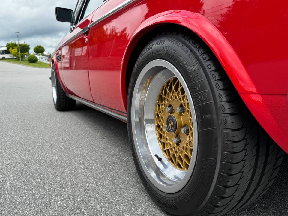 Image 22/73 of BMW 2,5 CS (1975)