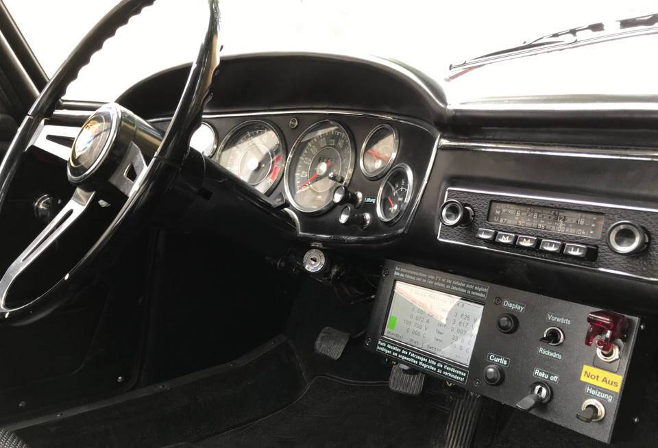 Image 9/10 of Glas 1700 GT (1965)