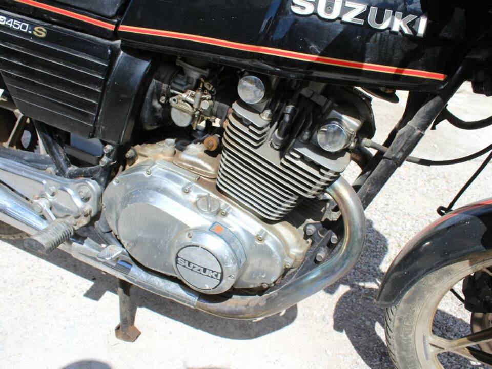 Image 7/14 of Suzuki DUMMY (1982)