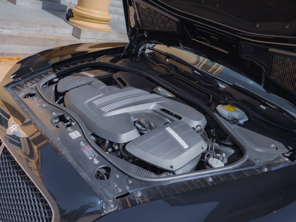 Imagen 60/68 de Bentley Flying Spur V8 S (2017)