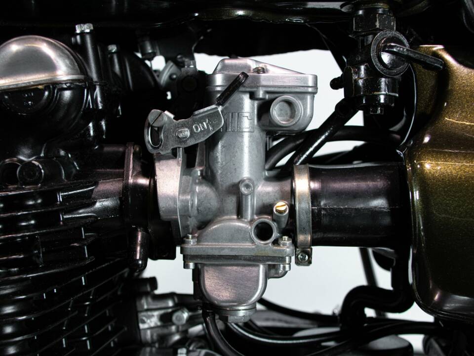 Image 34/50 of Kawasaki DUMMY (1973)