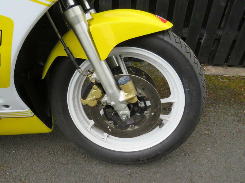 Image 27/43 de Suzuki RG 500 (1987)