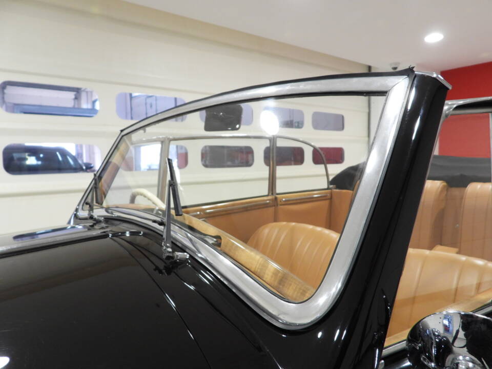 Image 16/51 of Lancia Aprilia (1937)