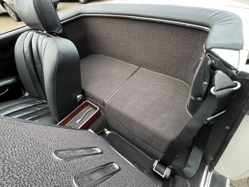 Image 33/100 of Mercedes-Benz 280 SL (1970)