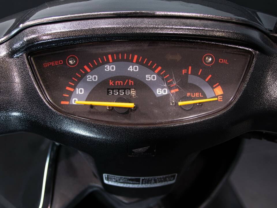 Bild 14/50 von Honda DIO ZX (1993)