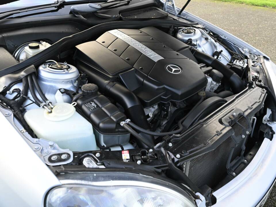 Image 29/50 de Mercedes-Benz S 500 L (2001)
