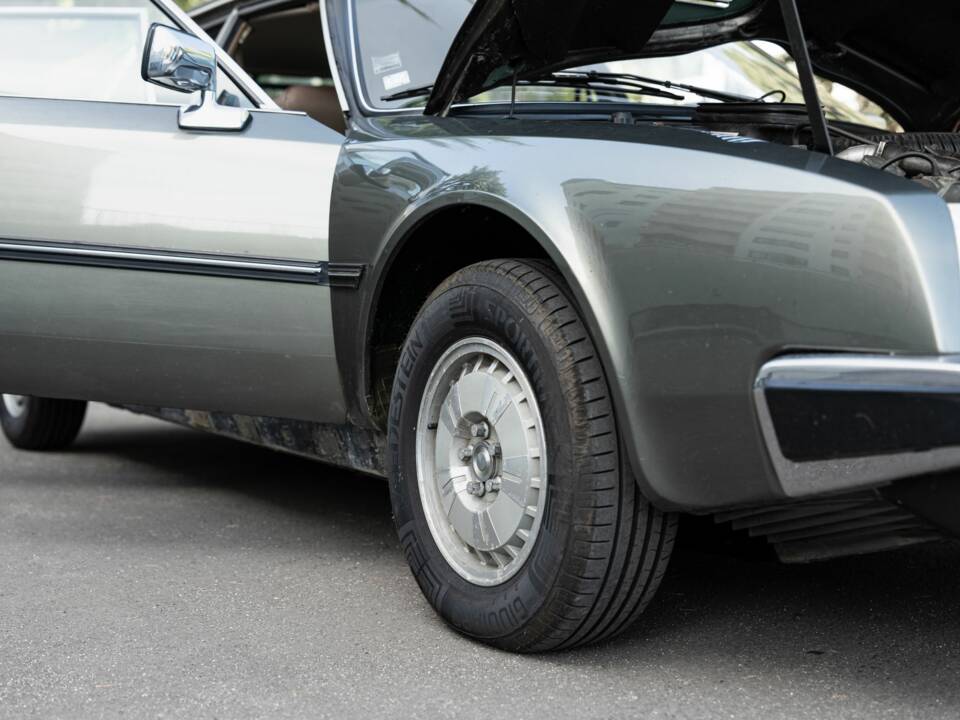 Image 19/25 de Citroën CX 25 Prestige (1983)