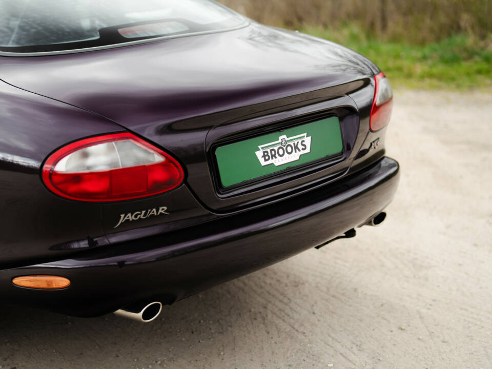 Imagen 36/36 de Jaguar XK8 4.0 (1999)
