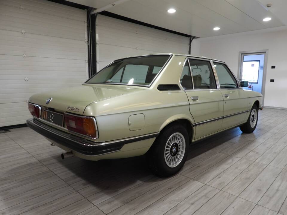 Image 4/15 of BMW 520&#x2F;6 (1979)